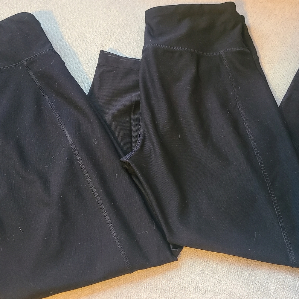 Sheer bottom Capri workout pants Size M